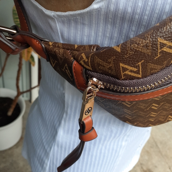 Bag - Picture 7 of 8